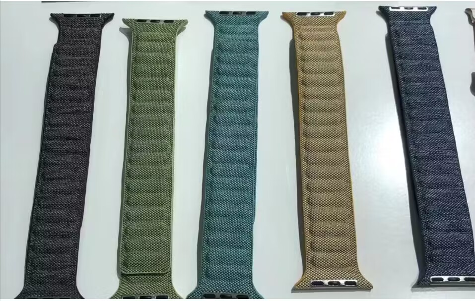Nuovo cinturino originale in n - Milanese Loop Magnetic recensione e prezzo